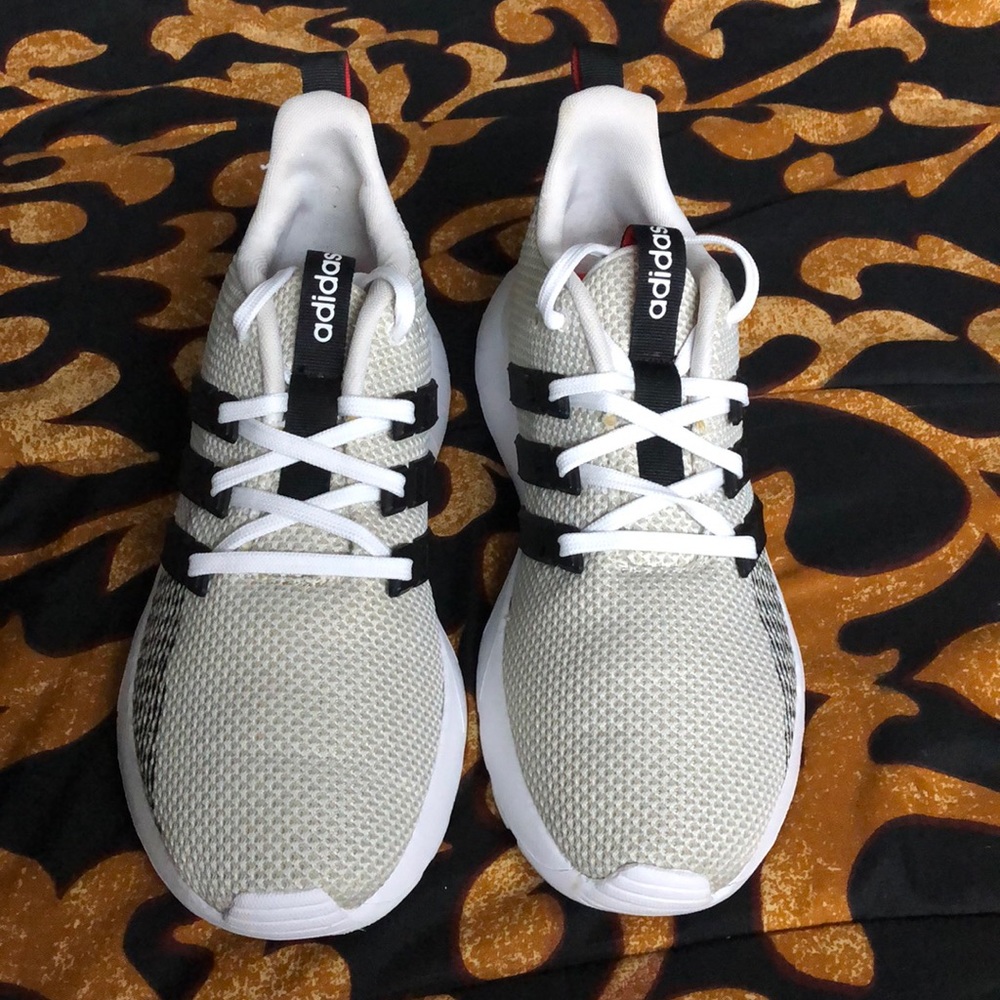 Adidas Questar Flow Road